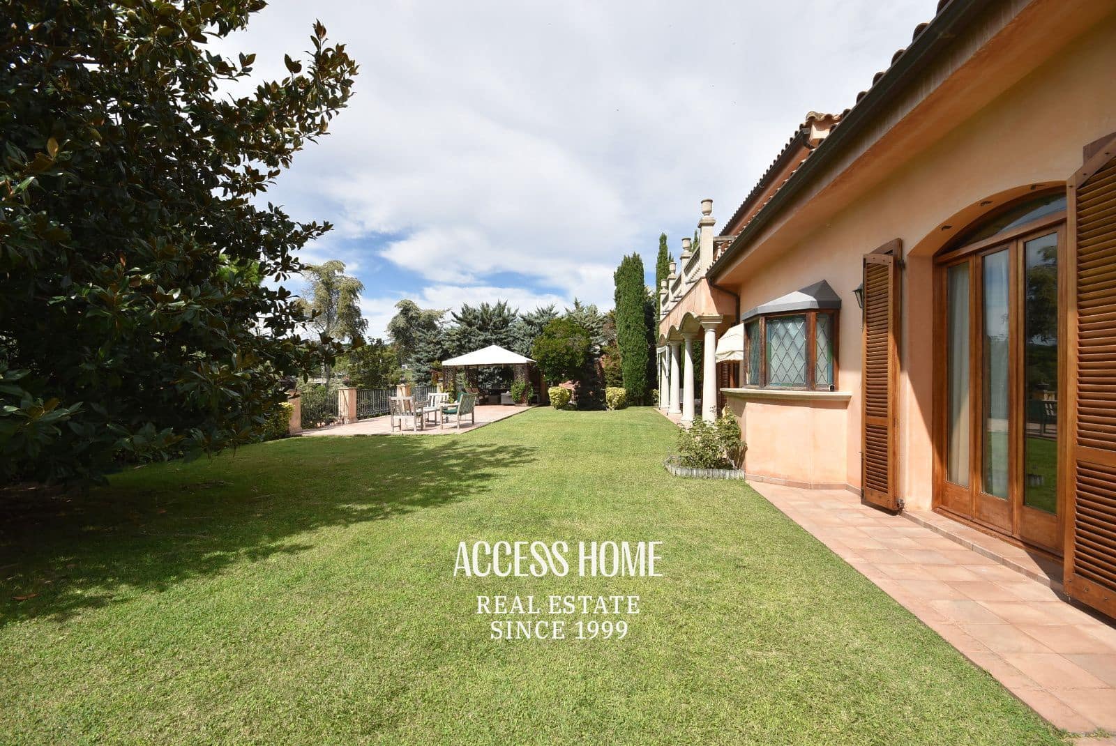 6 soverom Villa til salgs i Caldes d'Estrac med svømmebasseng garasje - € 1 550 000 (Ref: 9271878)