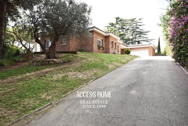 5 bedroom Villa for sale in Sant Andreu de Llavaneres with pool garage - € 1,350,000 (Ref: 9288529)