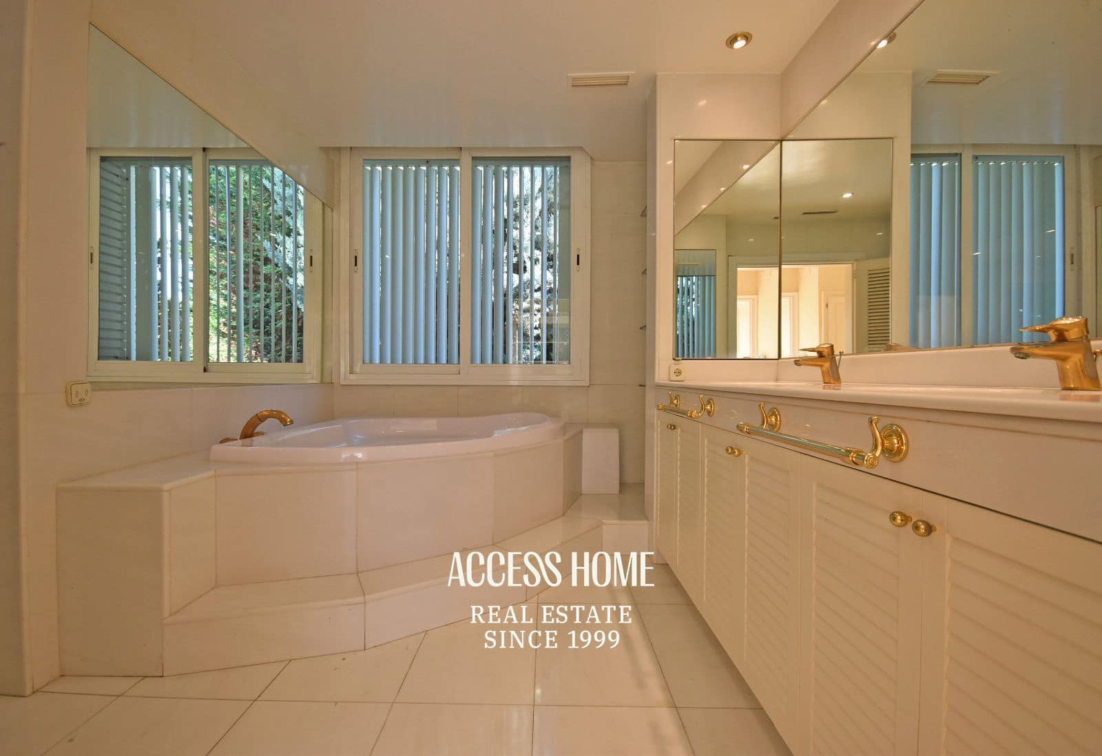 Villa till salu i Sant Vicenc de Montalt med pool - 2 500 000 € (Ref: 9307274)