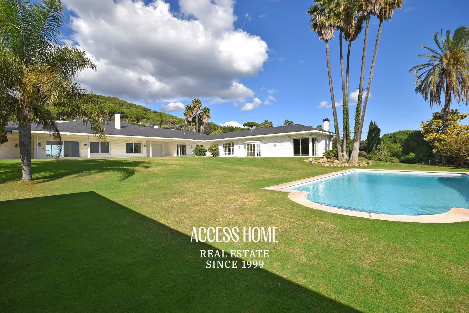 Villa till salu i Sant Vicenc de Montalt med pool - 2 500 000 € (Ref: 9307274)