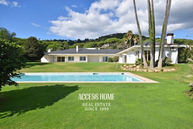 Huvila myytävänä paikassa Sant Vicenç de Montalt mukana uima-altaan - 2 500 000 € (Ref: 9307274)