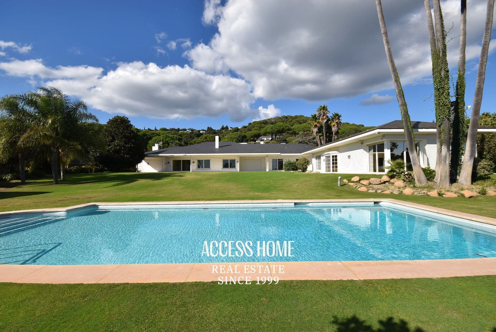 Villa till salu i Sant Vicenc de Montalt med pool - 2 500 000 € (Ref: 9307274)