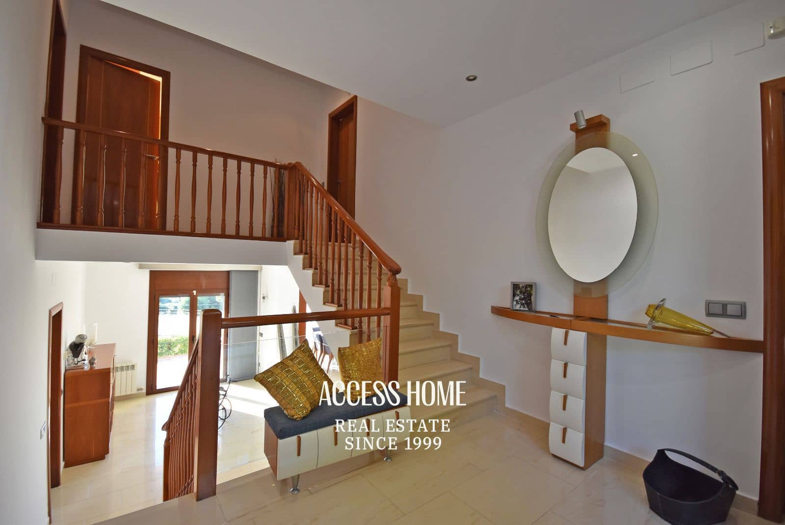 5 soverom Villa til salgs i Premia de Dalt med svømmebasseng garasje - € 795 000 (Ref: 9332869)