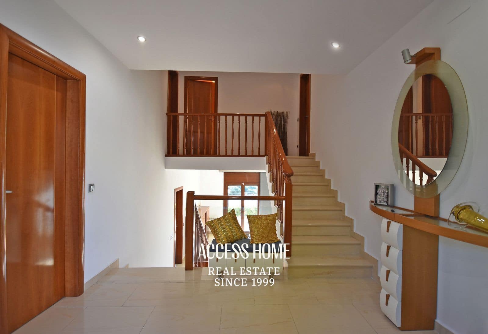 5 soverom Villa til salgs i Premia de Dalt med svømmebasseng garasje - € 795 000 (Ref: 9332869)