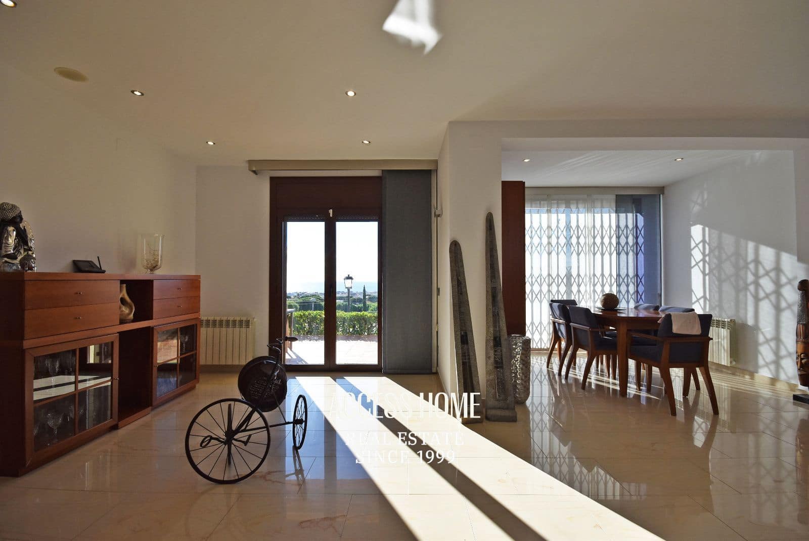 5 soverom Villa til salgs i Premia de Dalt med svømmebasseng garasje - € 795 000 (Ref: 9332869)