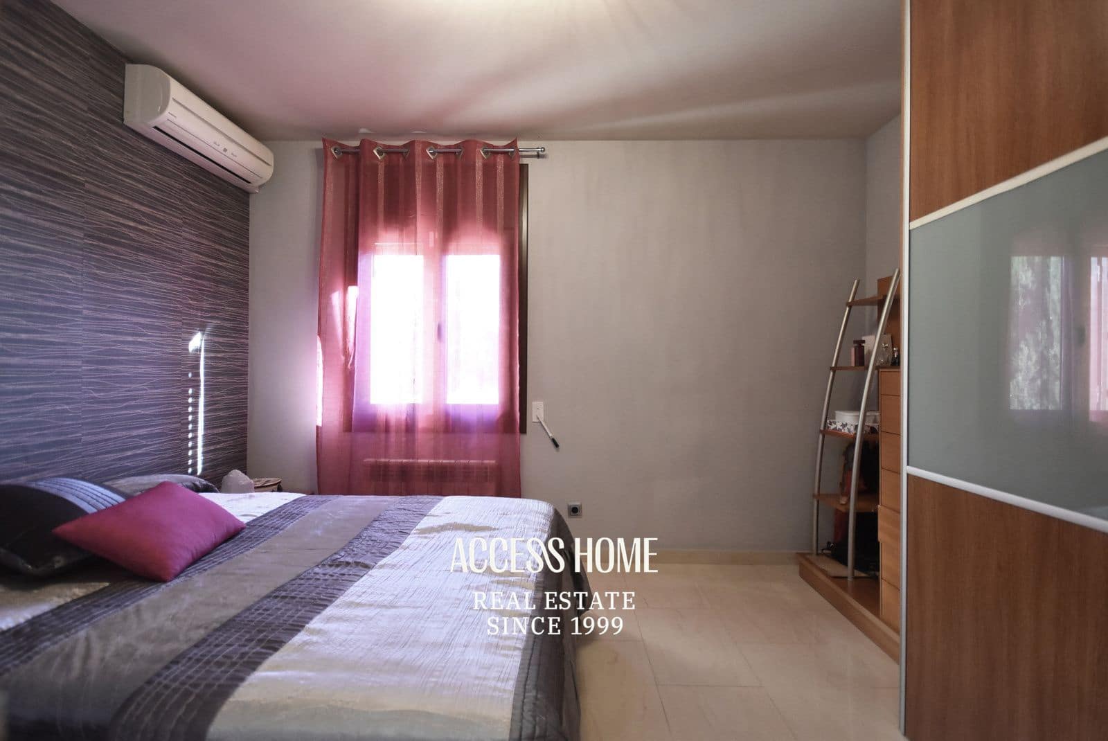 5 soverom Villa til salgs i Premia de Dalt med svømmebasseng garasje - € 795 000 (Ref: 9332869)