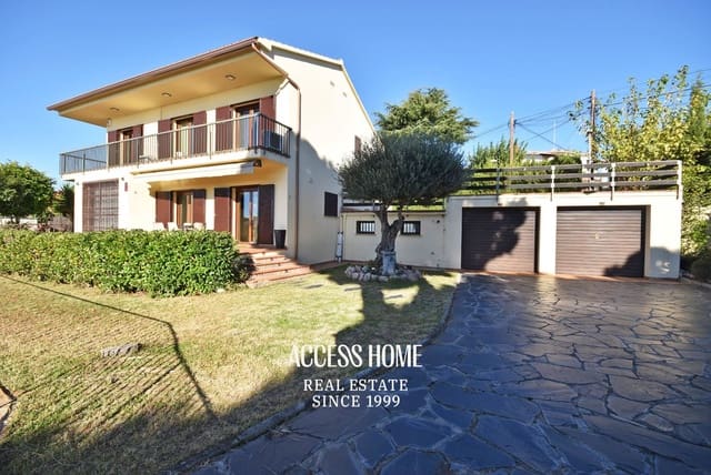 5 makuuhuone Huvila myytävänä paikassa Premià de Dalt mukana uima-altaan 
autotalli - 795 000 € (Ref: 9332869)