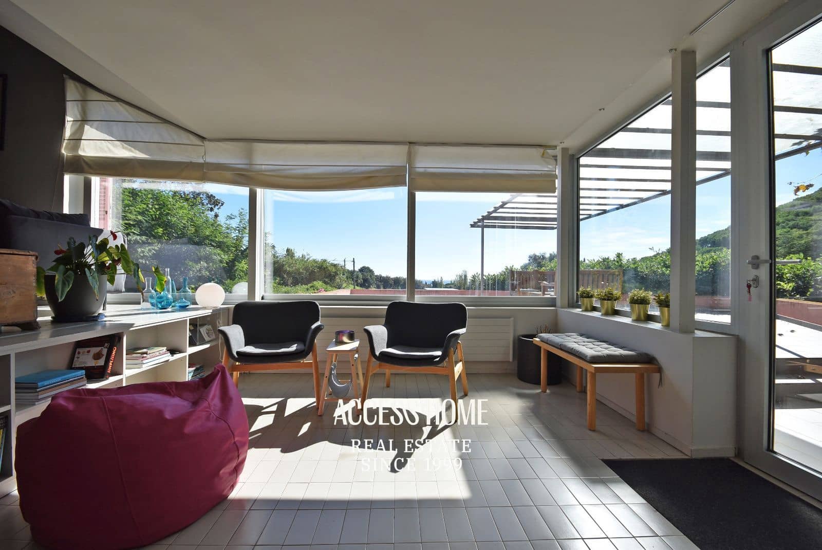4 bedroom Villa for rent in Sant Vicenc de Montalt with pool garage - € 6,000 (Ref: 9336877)