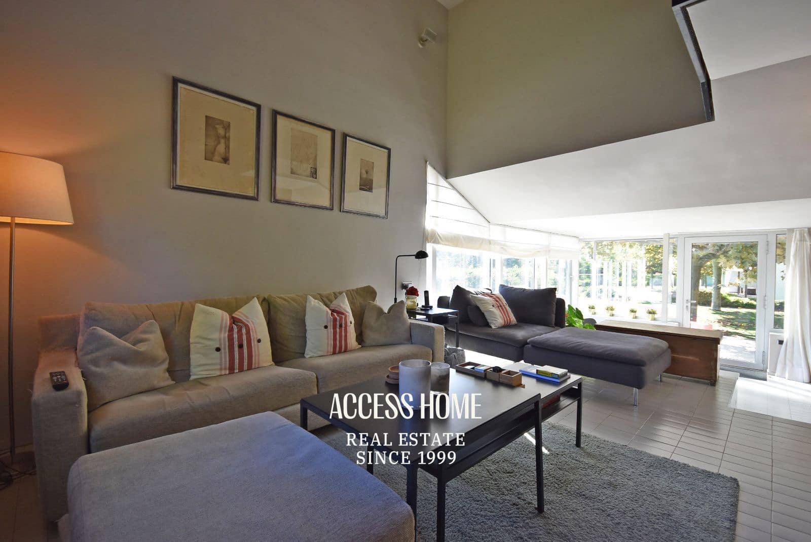 4 bedroom Villa for rent in Sant Vicenc de Montalt with pool garage - € 6,000 (Ref: 9336877)