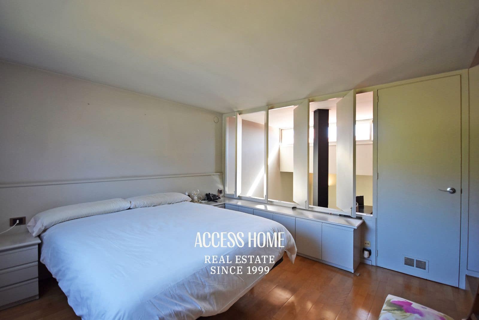 4 bedroom Villa for rent in Sant Vicenc de Montalt with pool garage - € 6,000 (Ref: 9336877)