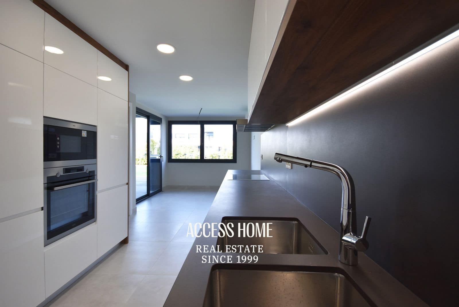 5 soverom Villa til salgs i Sant Andreu de Llavaneres med svømmebasseng garasje - € 1 390 000 (Ref: 9338792)