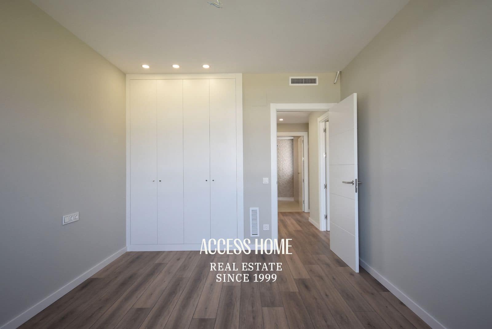 5 soverom Villa til salgs i Sant Andreu de Llavaneres med svømmebasseng garasje - € 1 390 000 (Ref: 9338792)