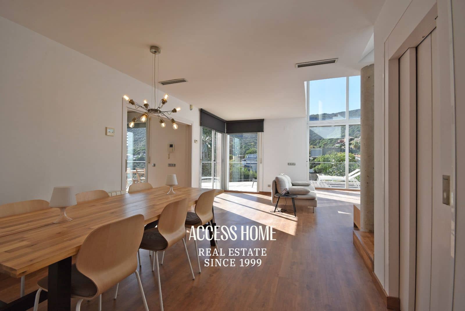 4 sypialnia Willa na sprzedaż w Alella z basenem garażem - 799 000 € (Ref: 9340240)