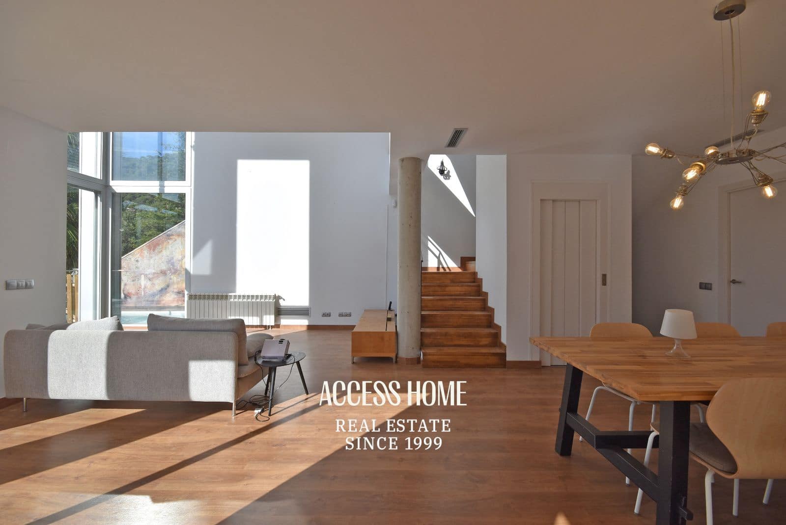 4 sypialnia Willa na sprzedaż w Alella z basenem garażem - 799 000 € (Ref: 9340240)