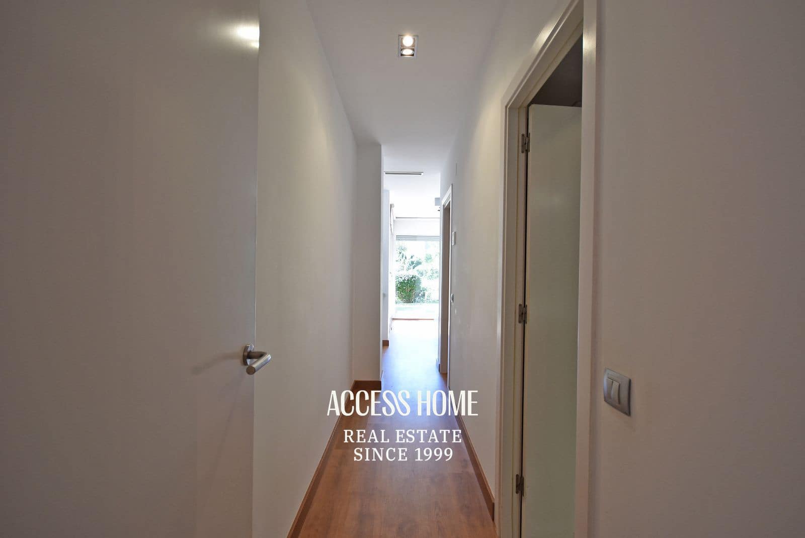 4 sypialnia Willa na sprzedaż w Alella z basenem garażem - 799 000 € (Ref: 9340240)