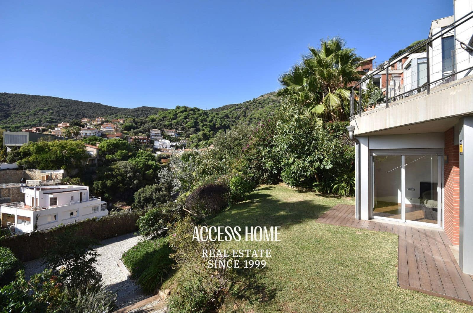 4 sypialnia Willa na sprzedaż w Alella z basenem garażem - 799 000 € (Ref: 9340240)