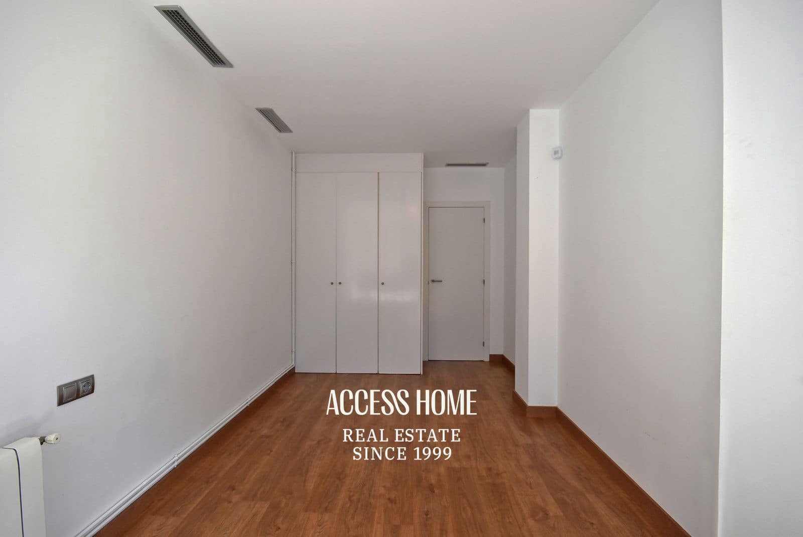 4 sypialnia Willa na sprzedaż w Alella z basenem garażem - 799 000 € (Ref: 9340240)