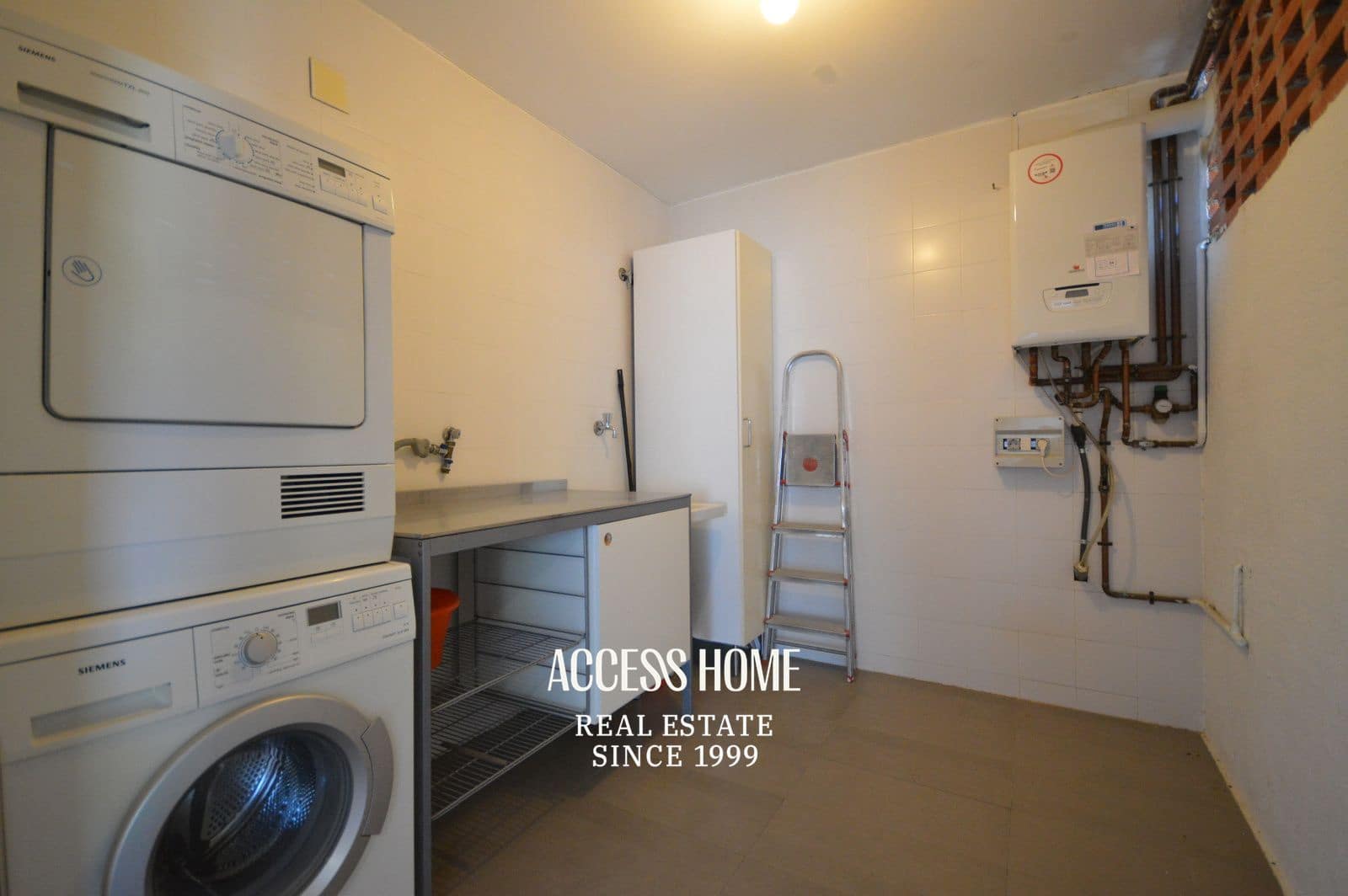 4 sypialnia Willa na sprzedaż w Alella z basenem garażem - 799 000 € (Ref: 9340240)