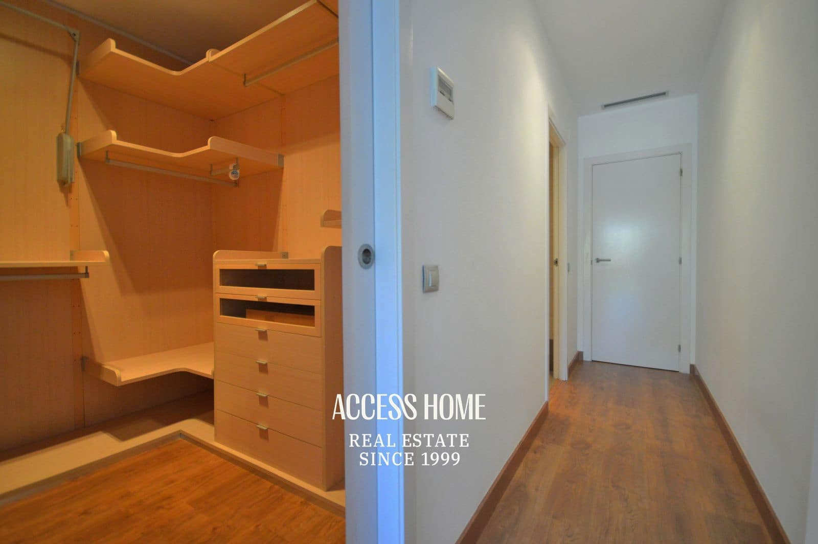 4 sypialnia Willa na sprzedaż w Alella z basenem garażem - 799 000 € (Ref: 9340240)