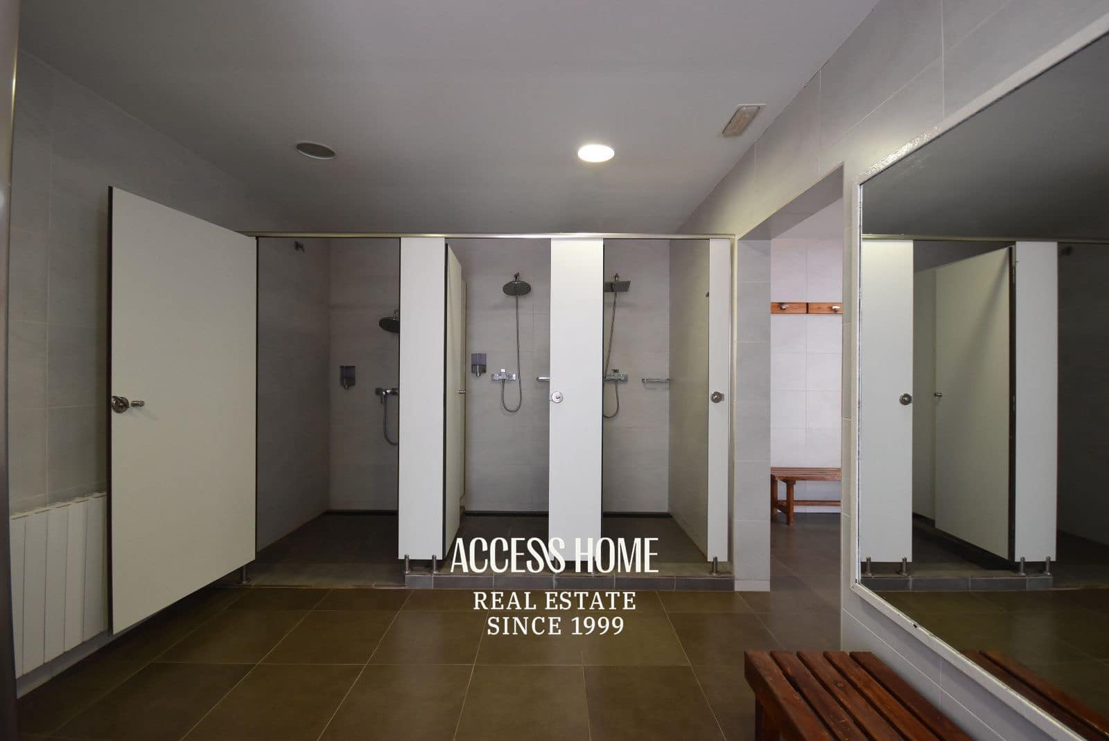 Villa til salg i Cabrils med swimmingpool - € 1.950.000 (Ref: 9356490)