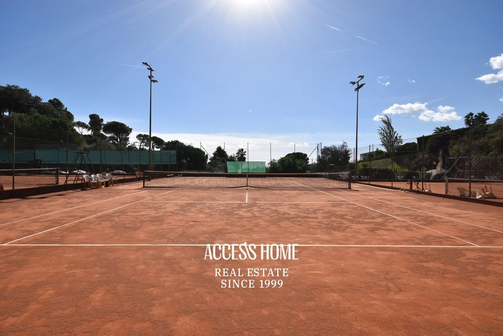 Villa til salg i Cabrils med swimmingpool - € 1.950.000 (Ref: 9356490)