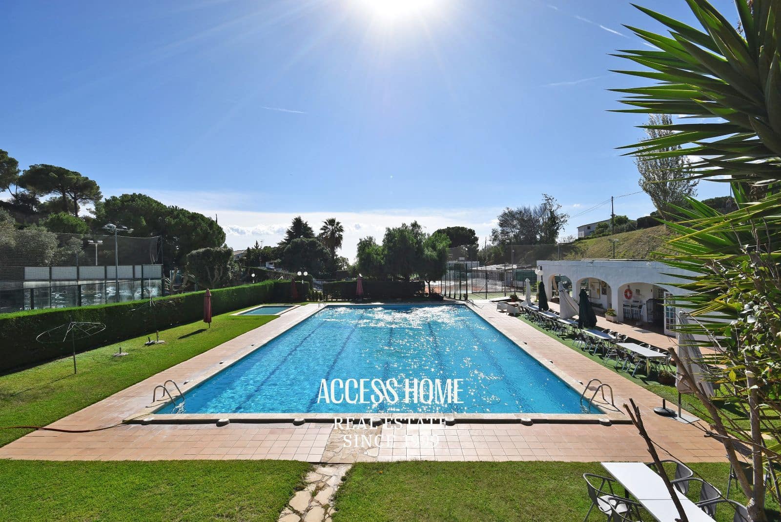 Villa til salg i Cabrils med swimmingpool - € 1.950.000 (Ref: 9356490)