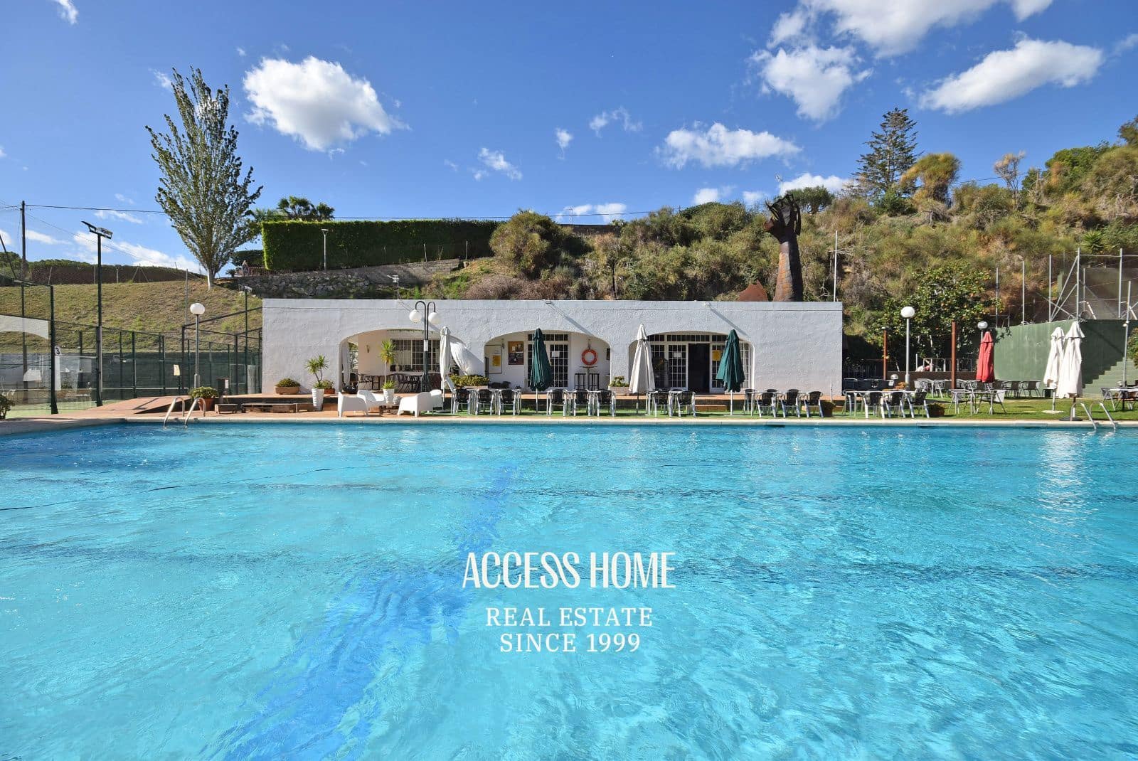 Villa til salg i Cabrils med swimmingpool - € 1.950.000 (Ref: 9356490)