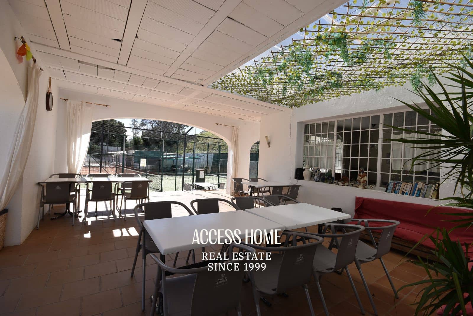 Villa til salg i Cabrils med swimmingpool - € 1.950.000 (Ref: 9356490)