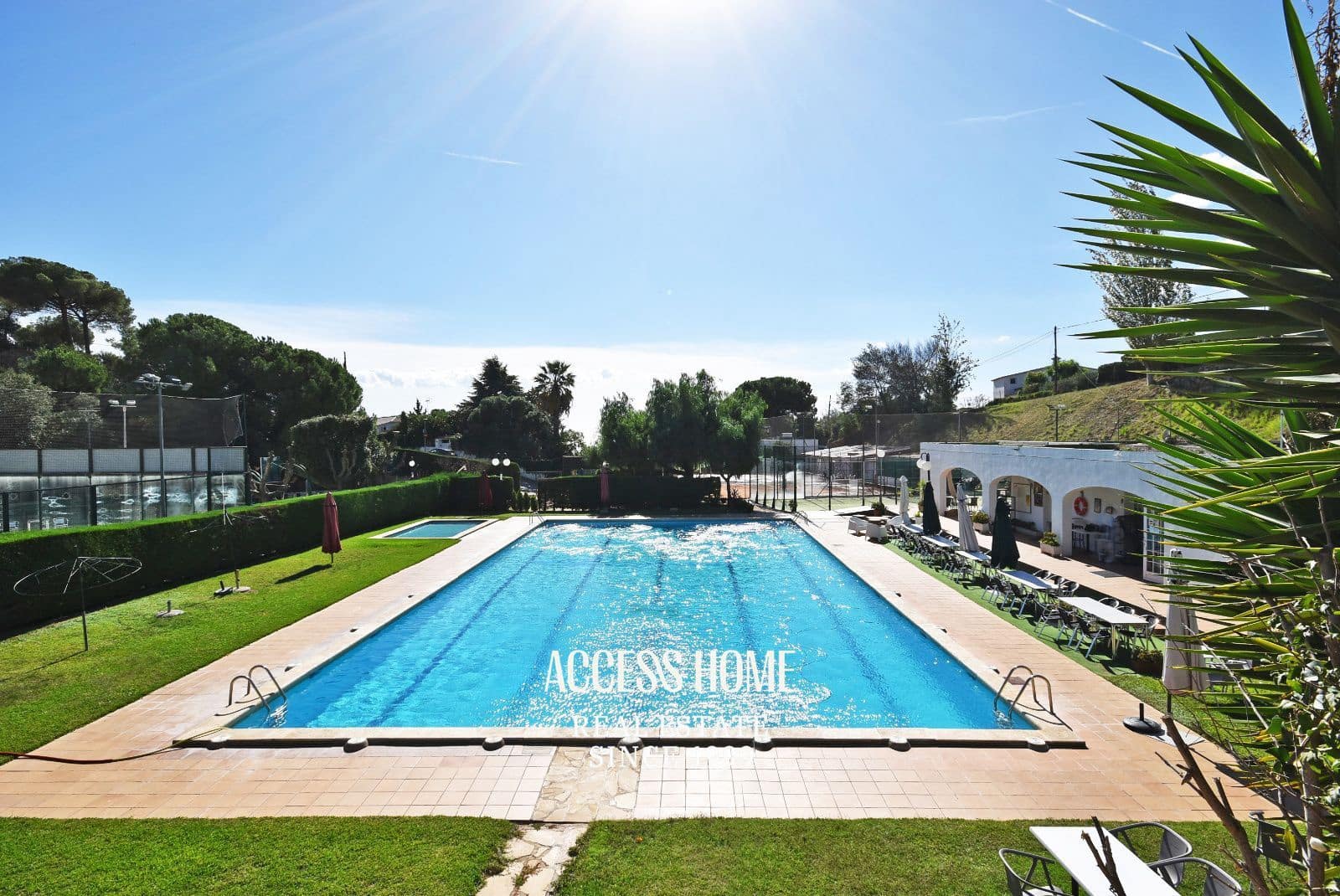 Villa til salg i Cabrils med swimmingpool - € 1.950.000 (Ref: 9356490)