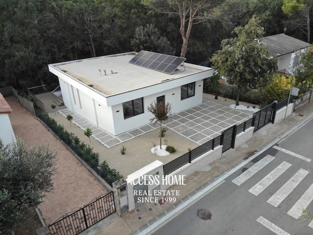 3 bedroom Villa for sale in Llagostera with pool garage - € 430,000 (Ref: 9356491)