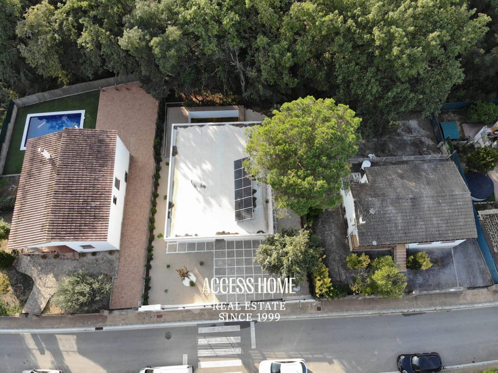 3 Zimmer Villa zu verkaufen in Llagostera mit Pool Garage - 430.000 € (Ref: 9356491)