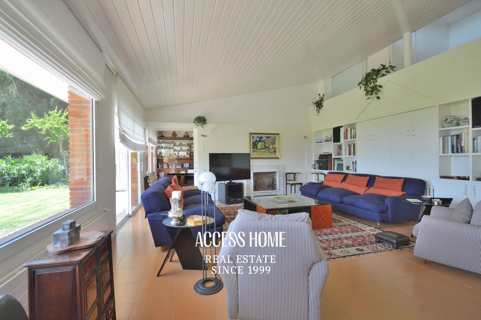 8 bedroom Villa for sale in Sant Vicenc de Montalt with pool garage - € 2,700,000 (Ref: 9363105)