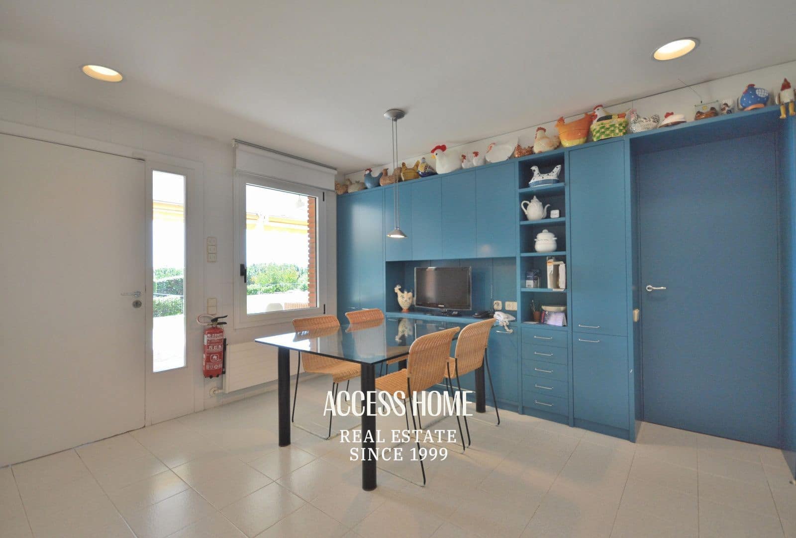 8 bedroom Villa for sale in Sant Vicenc de Montalt with pool garage - € 2,700,000 (Ref: 9363105)