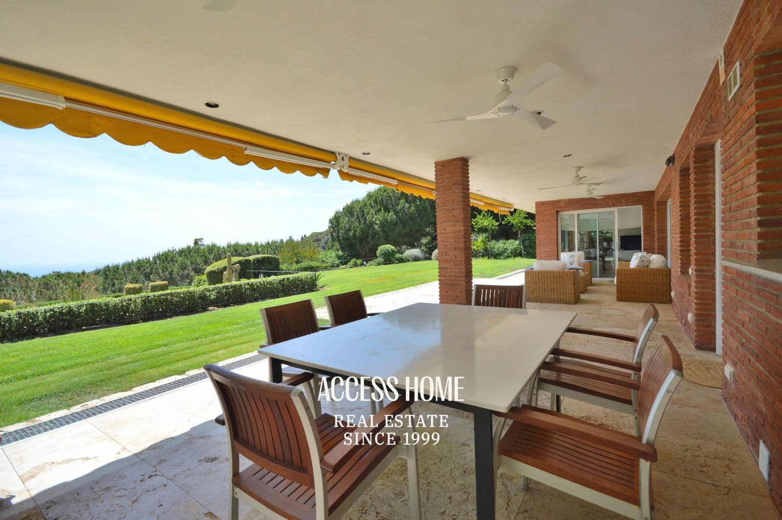 8 bedroom Villa for sale in Sant Vicenc de Montalt with pool garage - € 2,700,000 (Ref: 9363105)
