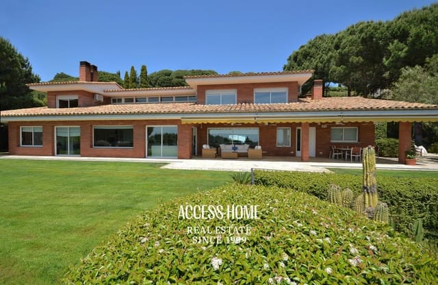8 bedroom Villa for sale in Sant Vicenç de Montalt with pool garage - € 2,700,000 (Ref: 9363105)