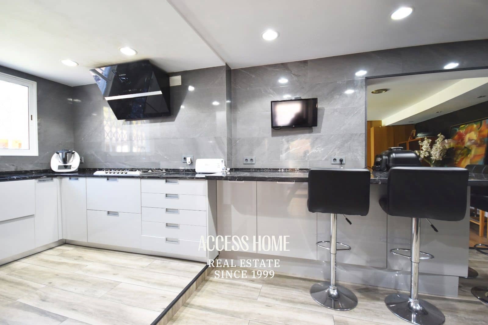 11 slaapkamer Villa te koop in Alella met zwembad garage - € 1.600.000 (Ref: 9378188)