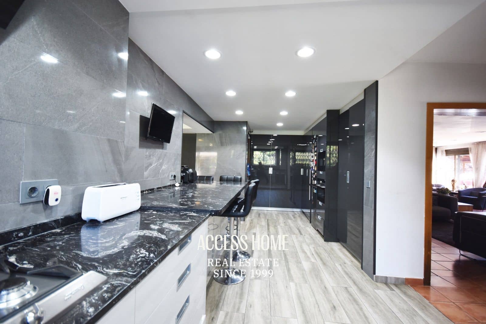 11 slaapkamer Villa te koop in Alella met zwembad garage - € 1.600.000 (Ref: 9378188)