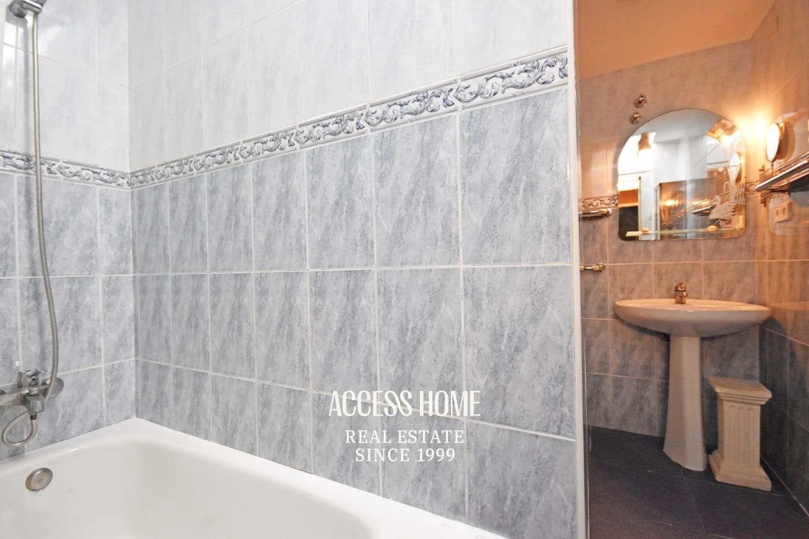 11 slaapkamer Villa te koop in Alella met zwembad garage - € 1.600.000 (Ref: 9378188)