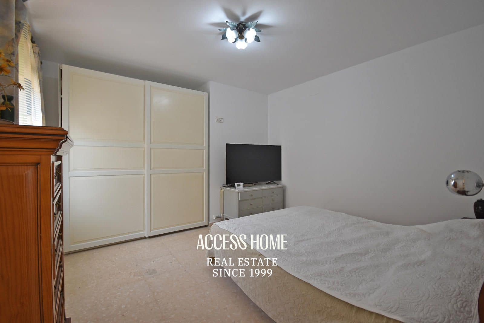 5 sypialnia Willa na sprzedaż w Alella z basenem garażem - 1 200 000 € (Ref: 9379998)