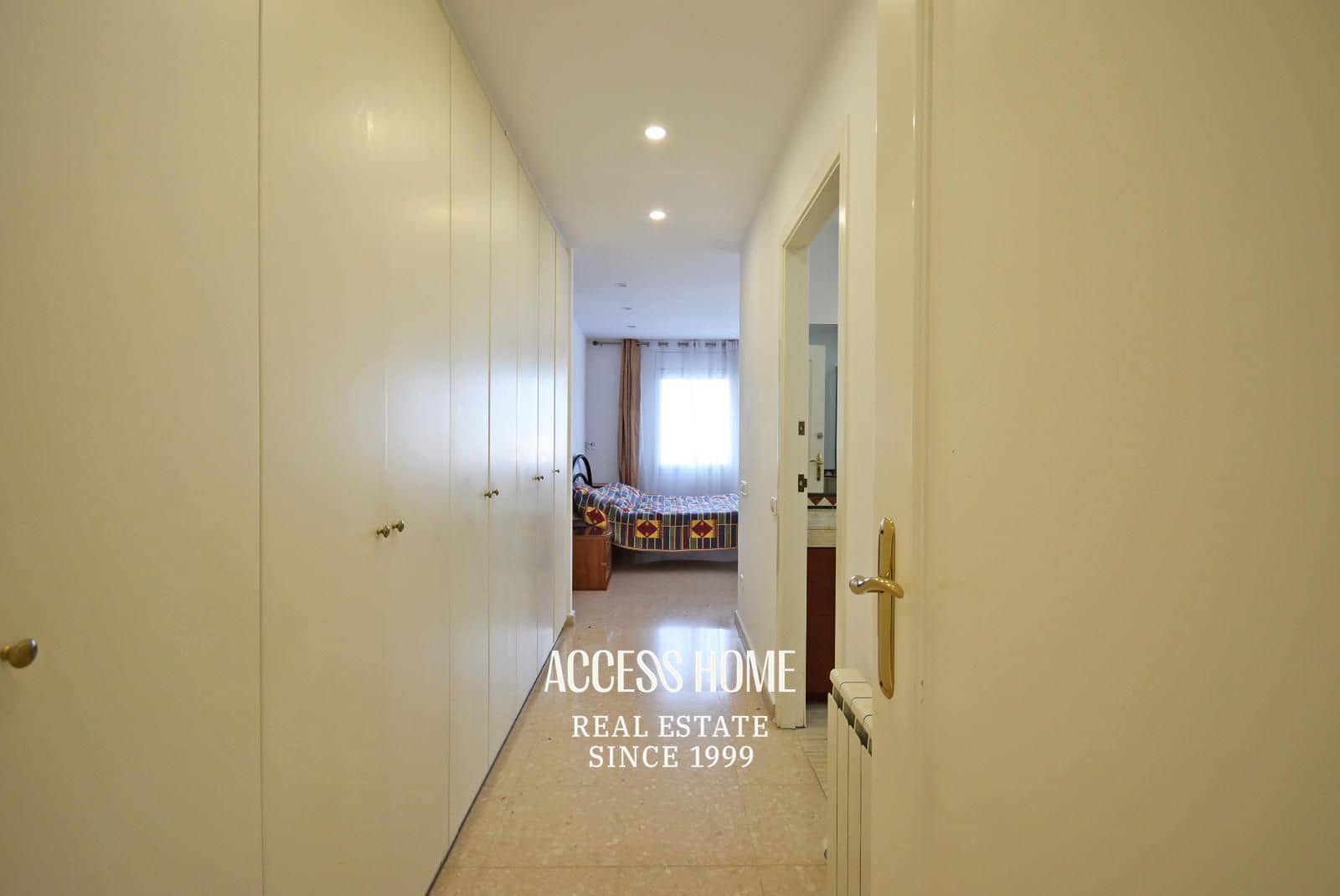 5 sypialnia Willa na sprzedaż w Alella z basenem garażem - 1 200 000 € (Ref: 9379998)