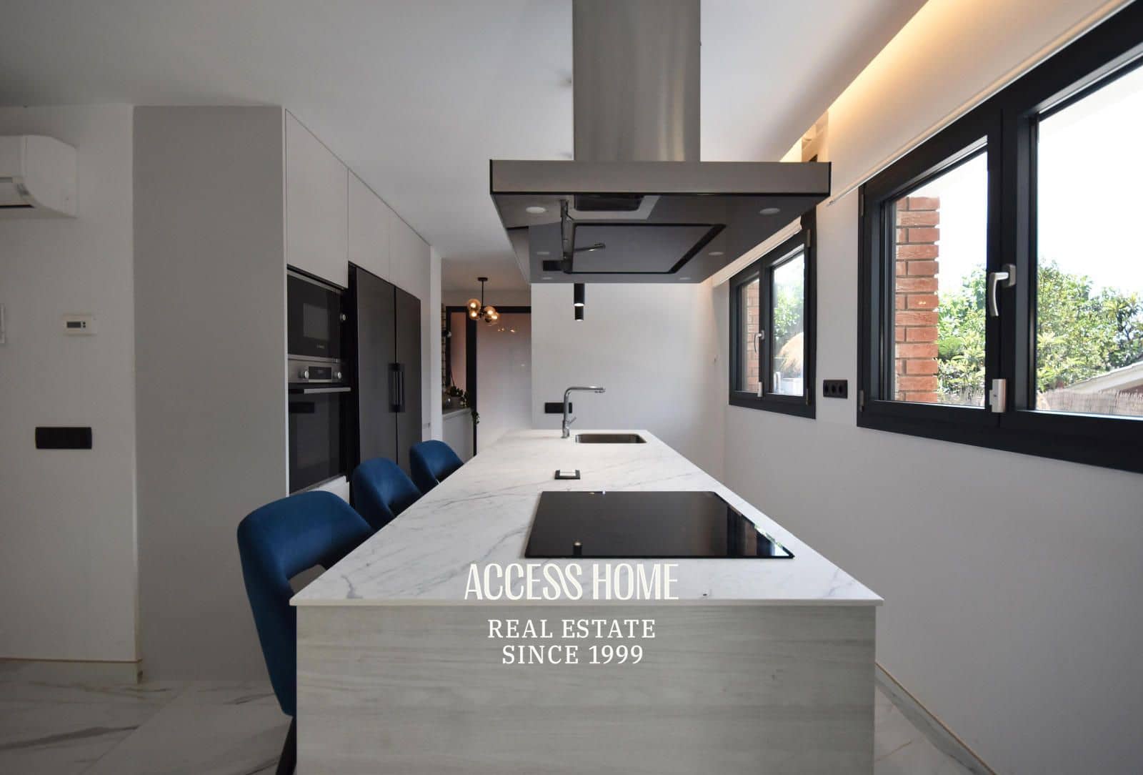 5 sovrum Villa till salu i Canet de Mar med pool garage - 890 000 € (Ref: 9384882)