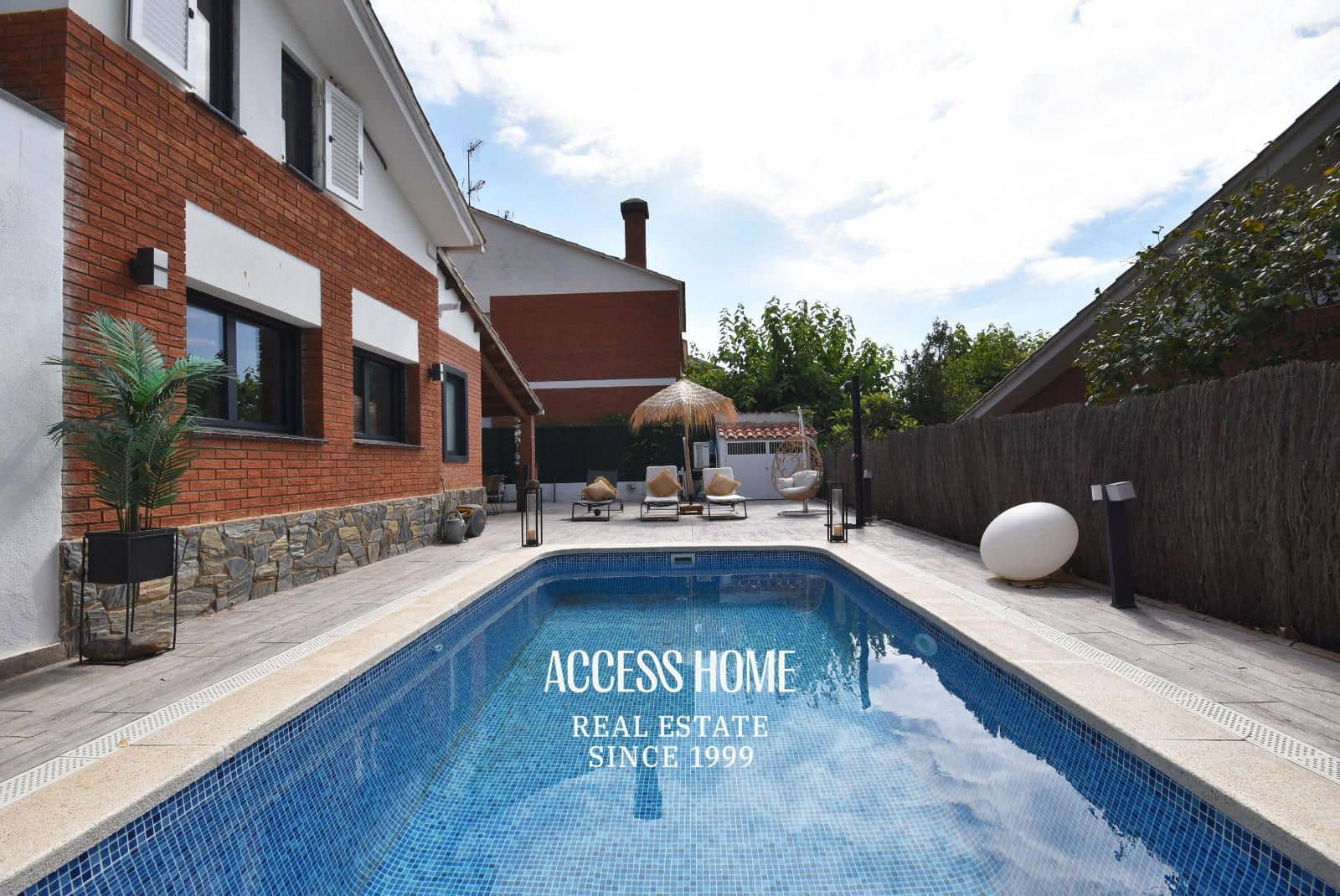 5 sovrum Villa till salu i Canet de Mar med pool garage - 890 000 € (Ref: 9384882)