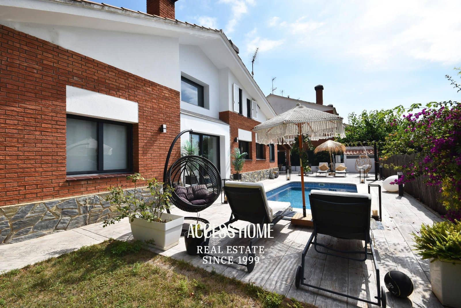 5 sovrum Villa till salu i Canet de Mar med pool garage - 890 000 € (Ref: 9384882)