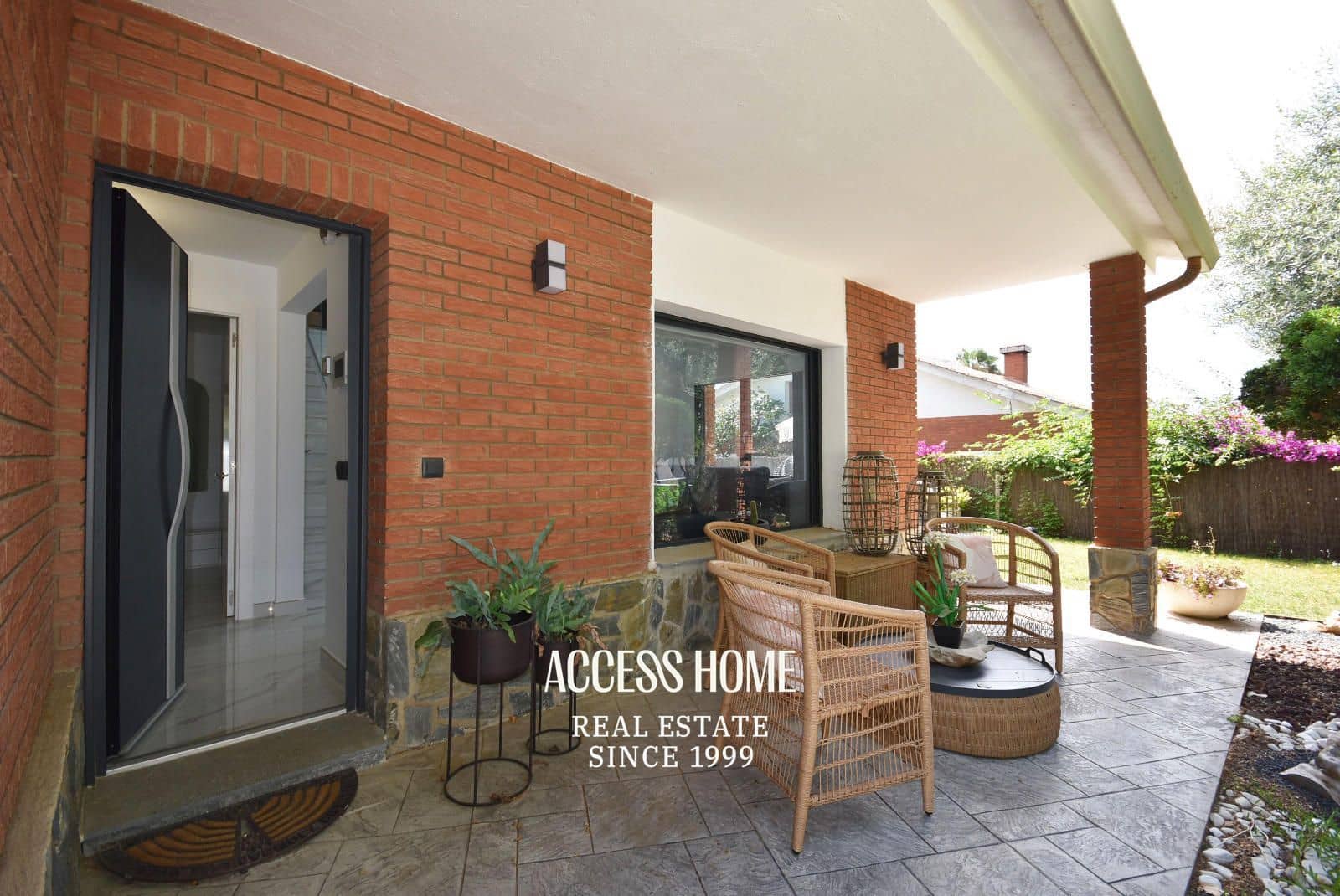 5 sovrum Villa till salu i Canet de Mar med pool garage - 890 000 € (Ref: 9384882)