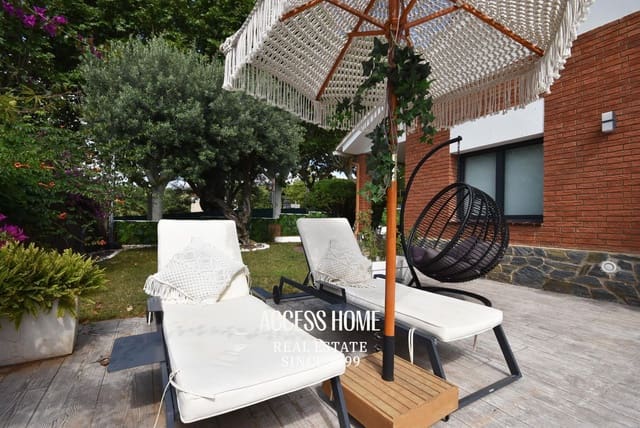 5 sypialnia Willa na sprzedaż w Canet de Mar z basenem garażem - 890 000 € (Ref: 9384882)