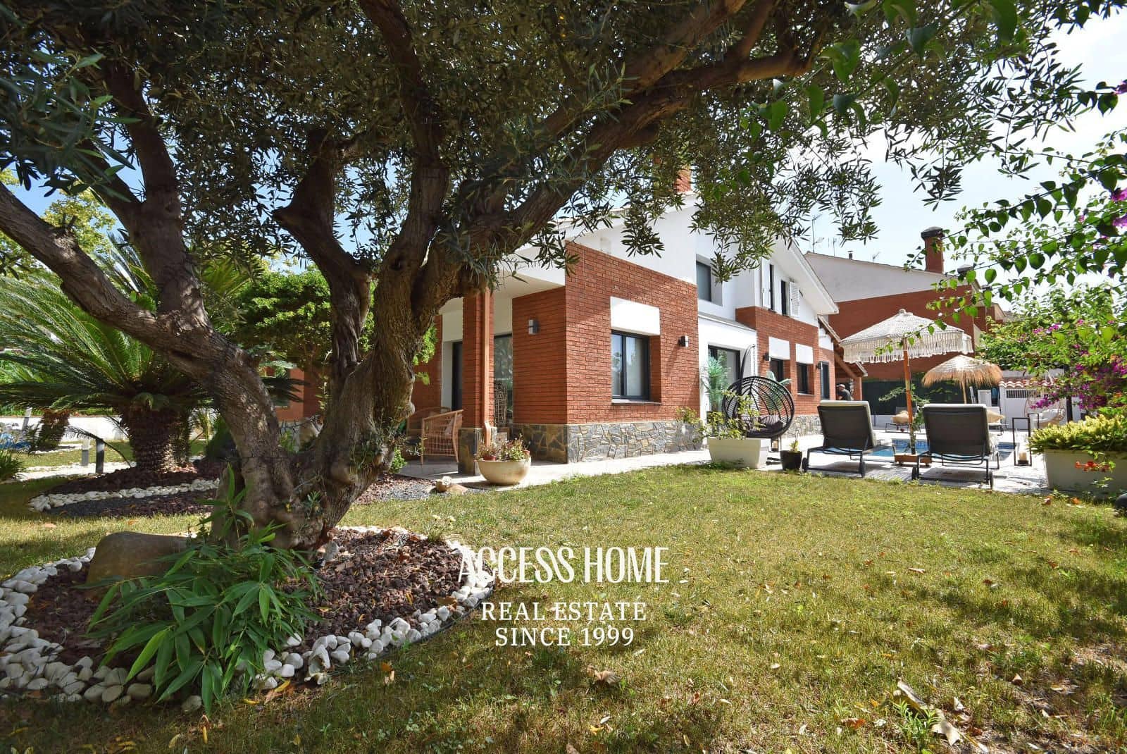 5 sovrum Villa till salu i Canet de Mar med pool garage - 890 000 € (Ref: 9384882)