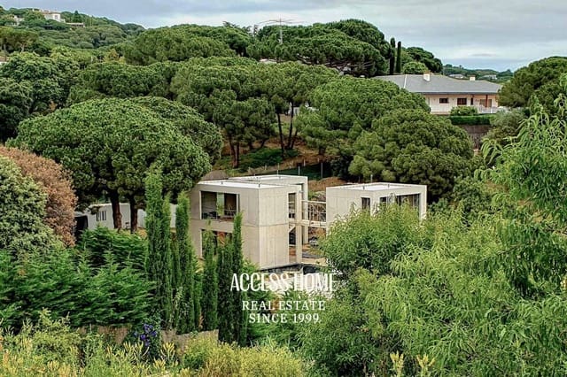 5 sypialnia Willa na sprzedaż w Sant Andreu de Llavaneres z basenem garażem - 1 200 000 € (Ref: 9398898)