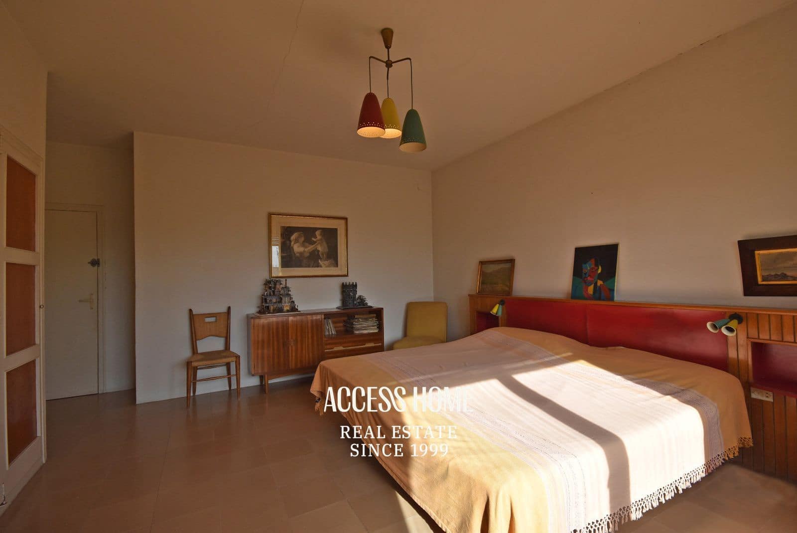 4 bedroom Villa for sale in Premia de Dalt with pool garage - € 930,000 (Ref: 9399876)