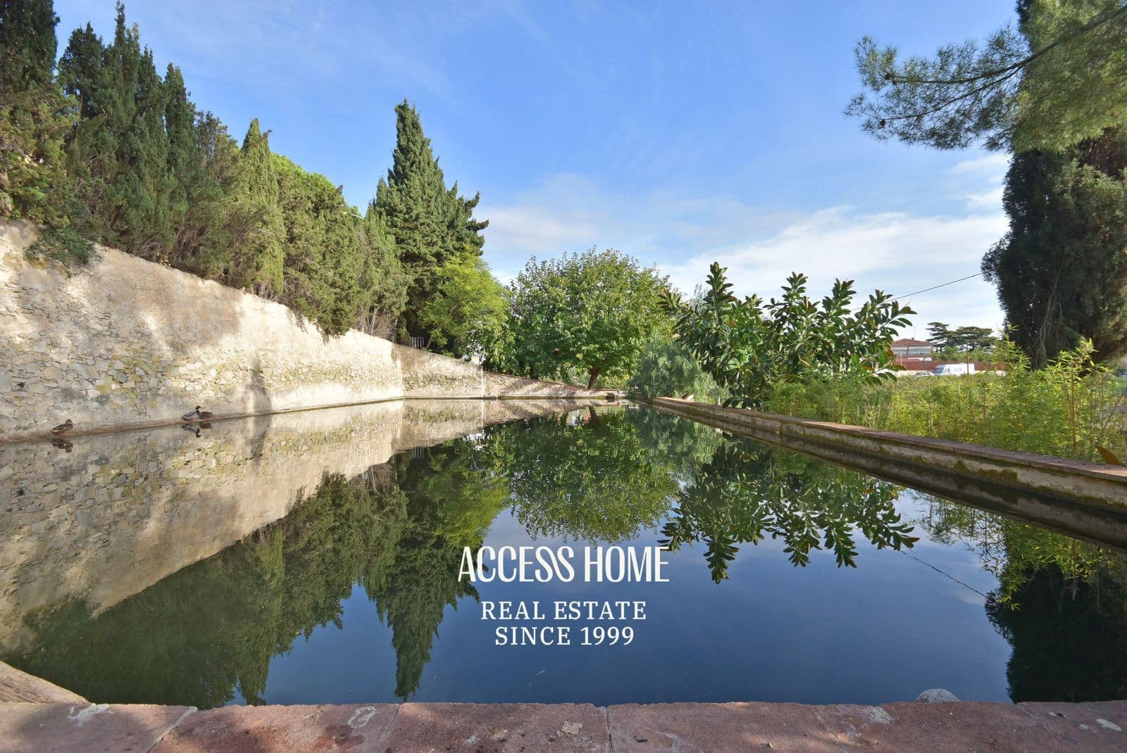 4 bedroom Villa for sale in Premia de Dalt with pool garage - € 930,000 (Ref: 9399876)