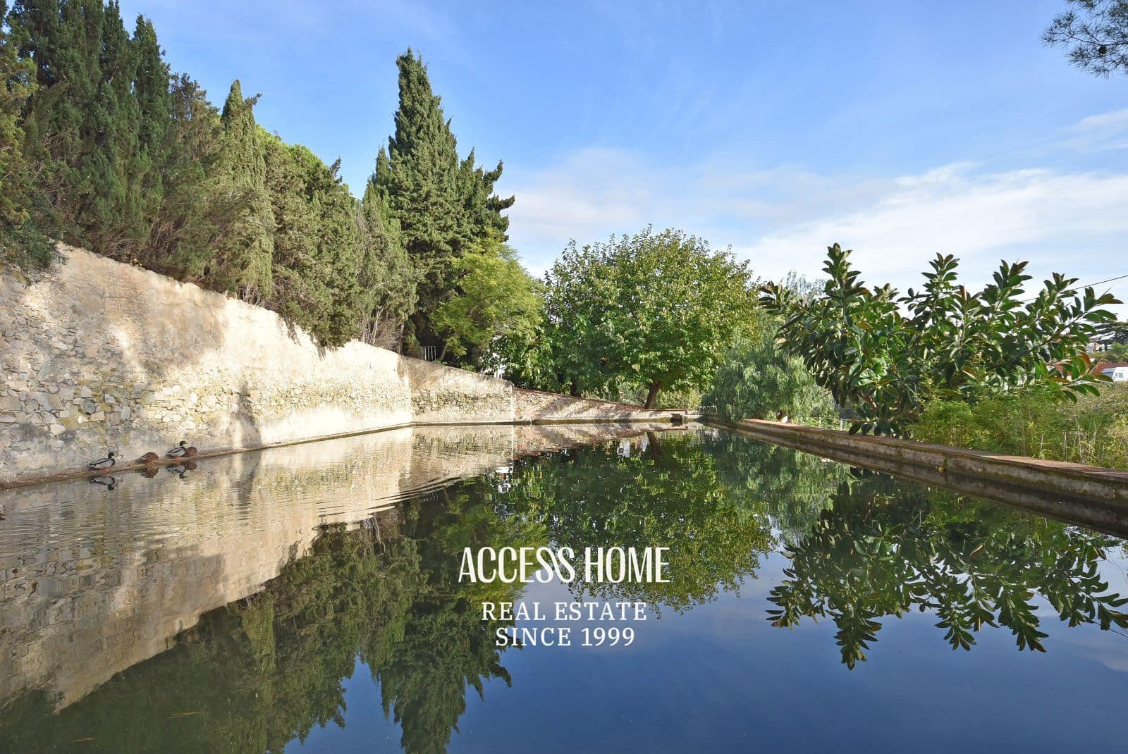 4 bedroom Villa for sale in Premia de Dalt with pool garage - € 930,000 (Ref: 9399876)